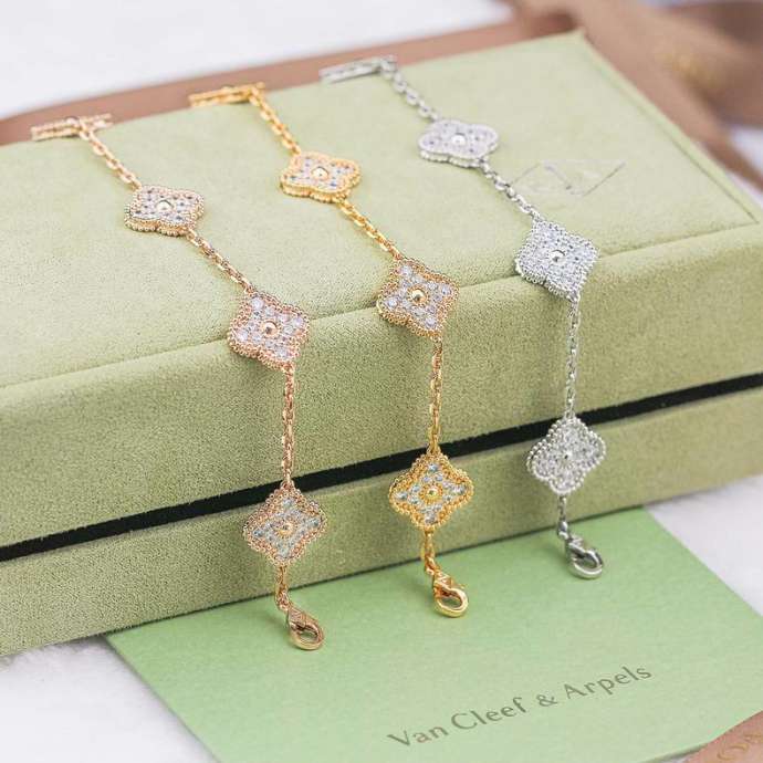 Picture of Van Cleef Arpels Bracelet _SKUVanCleef&Arpelsbracelet10068616248